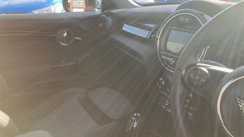 MINI Hatchback 135kW Cooper S Level 2 33kWh 3dr Auto Electric Hatchback